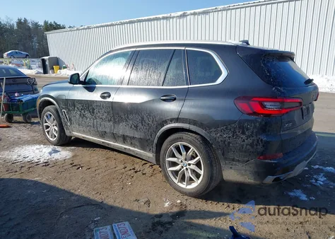 2021 BMW X5 Phev xDrive45E from USA, damaged, VIN 5UXTA6C04M9D91472